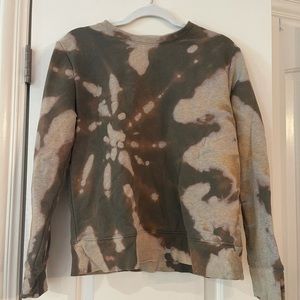 Color doesn’t look good on me.